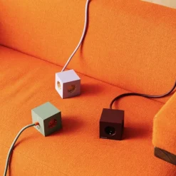Square 1 grenuttag 30W Dual USB-C & Magnetic base 1,8m BAUHAUS Mulberry Red