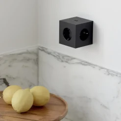 Square 2 grenuttag 30W Dual USB-C Stockholm Black