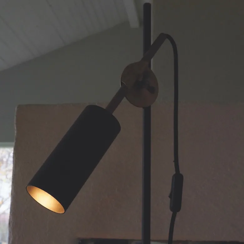 Stav bordslampa svart
