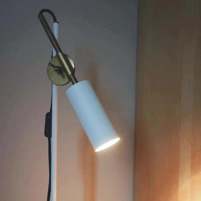 Stav 1 golvlampa vit