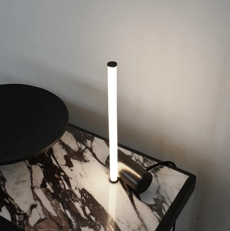 Stick bordslamp bronze