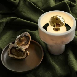 Stone portabel bordslampa guld
