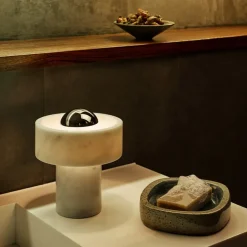Stone portabel bordslampa silver