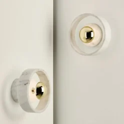 Stone vägglampa