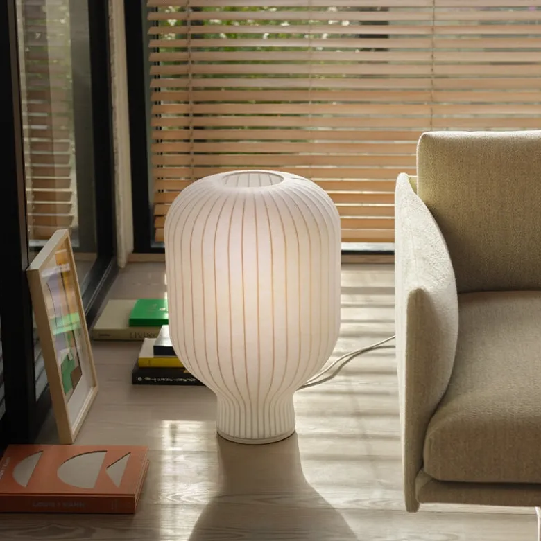 Strand 59 bordslampa vit