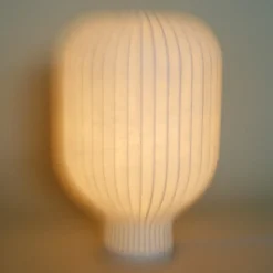 Strand 59 bordslampa vit