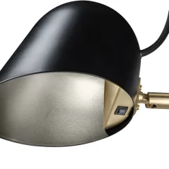Streck vägglampa fast installation svart