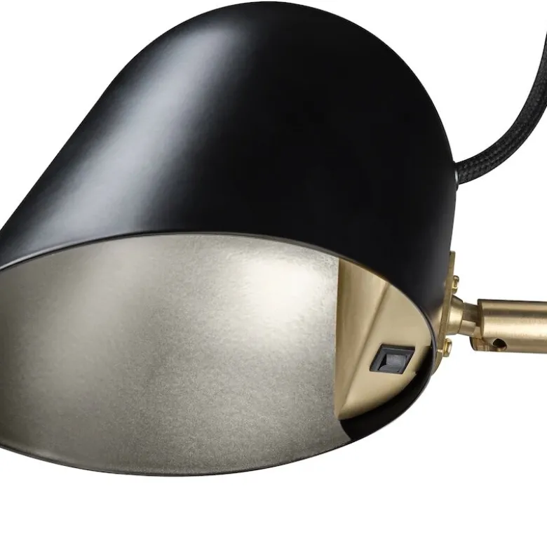 Streck vägglampa fast installation tallgrön