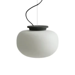 Supernate Ø28 taklampa opal white/black