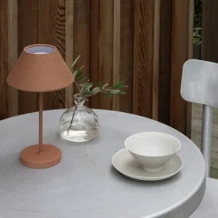 Teya portabel bordslampa terracotta