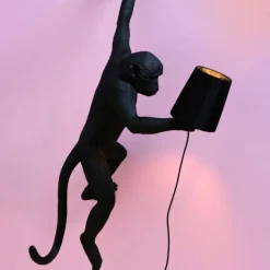 The Monkey Lamp Hanging left outdoor vägglampa svart