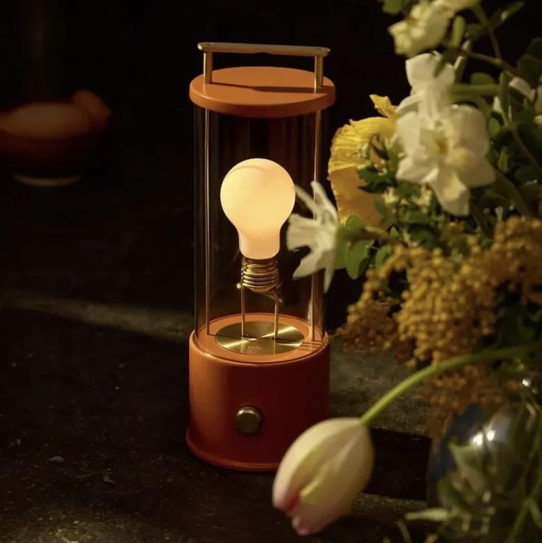 The Muse 2.0 portabel bordslampa IP44 Claycourt Orange
