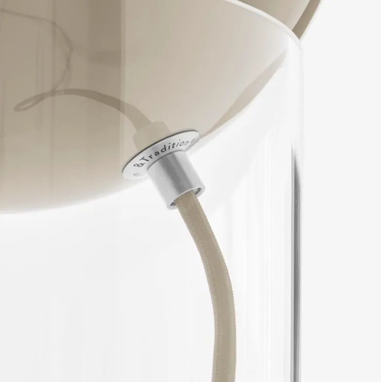 Topan VP13 bordslampa clear acrylic/grey beige