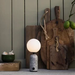 Torrano Portabel bordslampa Grå marmor
