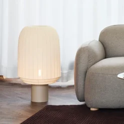 Tradition golvlampa vit