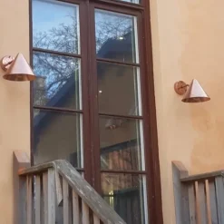 Tratt IP23 vägglampa råkoppar