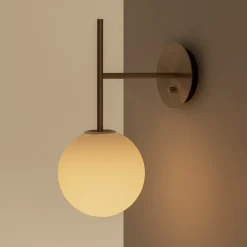 TR Bulb Suspended vägglampa borstad mässing/matt vit