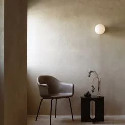 TR Bulb vägg/taklampa borstad mässing/matt vit