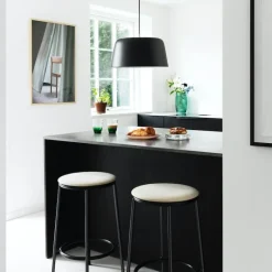 Tub Ø44 taklampa svart