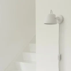 Tub vägglampa vit