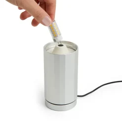 Turn On bordslampa aluminium