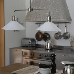 Vela 2L taklampa antik mässing/opalvit