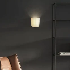 Veo vägglampa matt nickel/opalglas