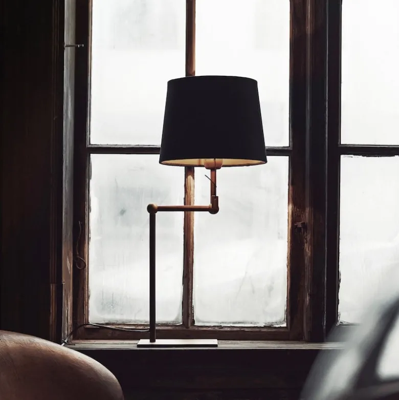 Viken Bordslampa råmässing