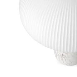 Vipp 591 Sculpture bordslampa Smal vit