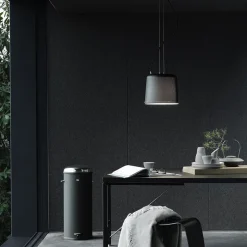 Vipp 526 taklampa svart