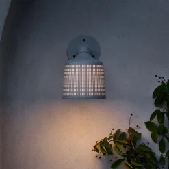 Vipp 551 vägglampa grå