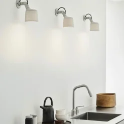Vipp 524 vägglampa varmgrå
