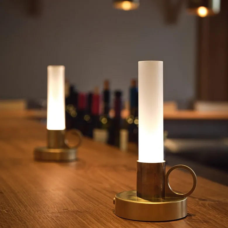 Visir Ambience portabel bordslampa rå mässing