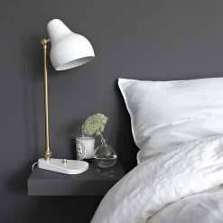 VL38 Bordslampa white/brass