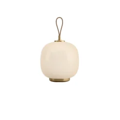 VL 45 Radiohus portable bordslampa Brass/Glossy White Opal