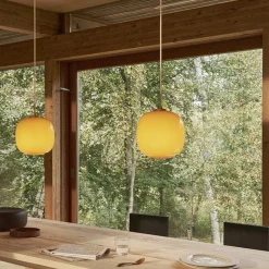 VL 45 Radiohus Ø250 taklampa Brass/Glossy Amber