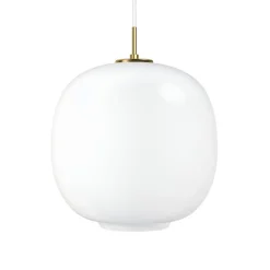 VL 45 Radiohus Ø370 taklampa Brass/Glossy White Opal glass