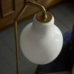 VL Ring Crown golvlampa opalglass/brass