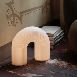 Vuelta golvlampa vit