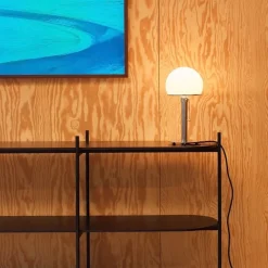 WA 24 Wagenfeld Bordslampa nickel, skärm av opal glas