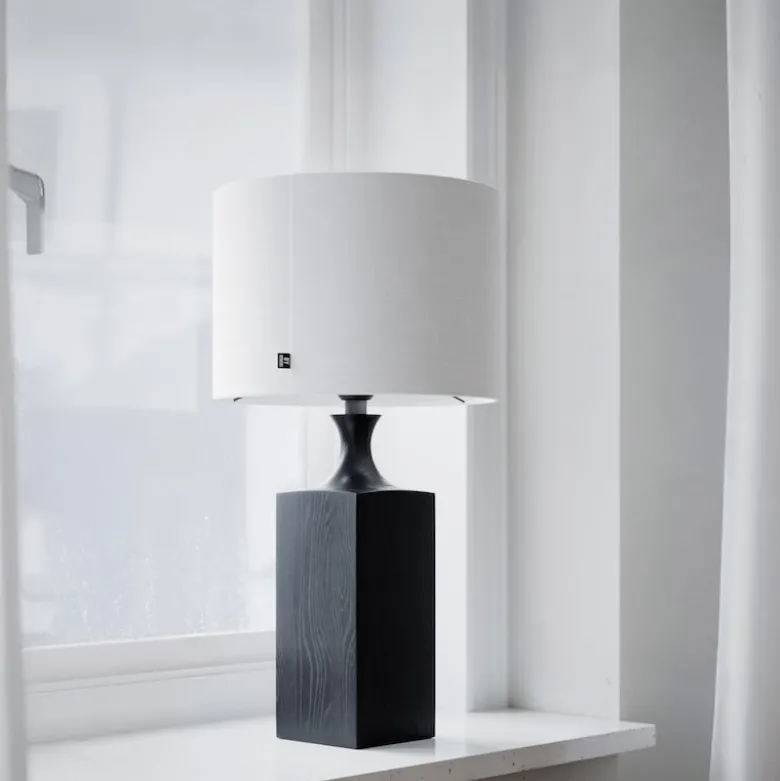 Woody H56cm bordslampa svart/vit