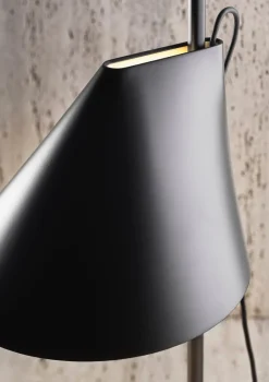 YUH bordslampa black