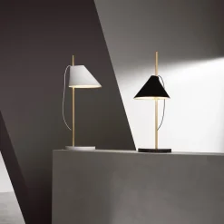 YUH Bordslampa black/brass